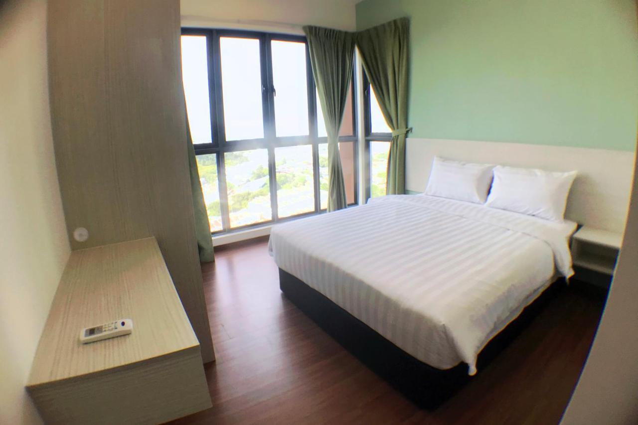 Amerin Mall & Suites เซอรีเคมบางัน ภายนอก รูปภาพ