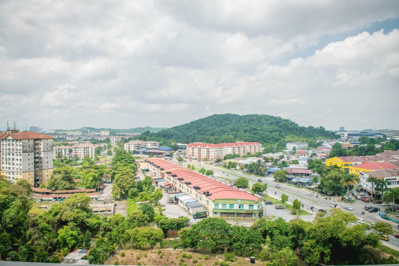 Amerin Mall & Suites เซอรีเคมบางัน ภายนอก รูปภาพ