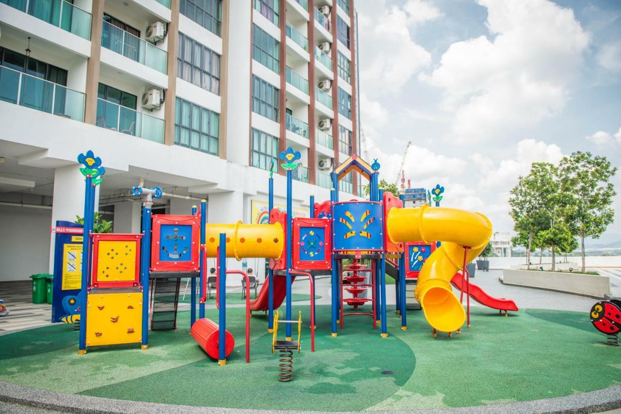 Amerin Mall & Suites เซอรีเคมบางัน ภายนอก รูปภาพ