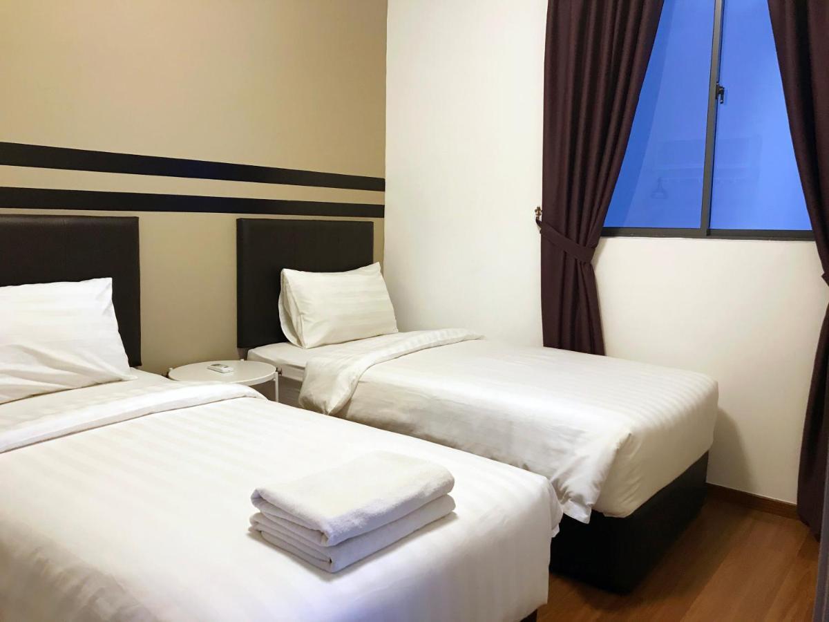 Amerin Mall & Suites เซอรีเคมบางัน ภายนอก รูปภาพ